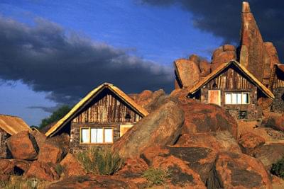 vue sur les chambres du Canyon Lodge au Fish River Canyon en Namibie